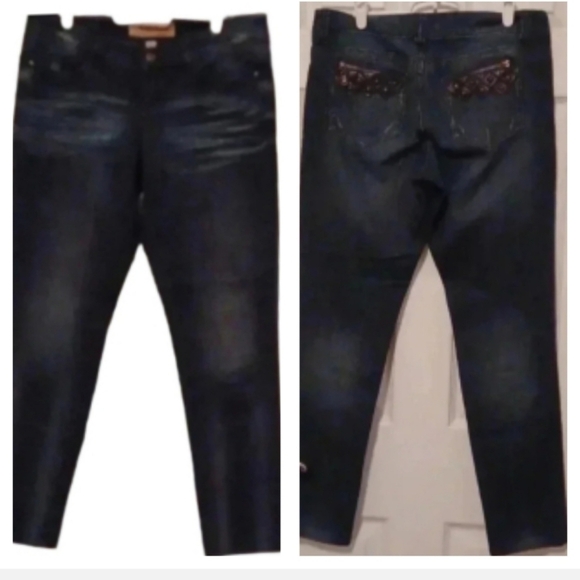 🍭🌹 Dark blue jeans with decorated back pockets - Picture 1 of 11